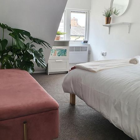 Grade I Listed Luxury Apartment In Hertfordshire Ware Habitación foto